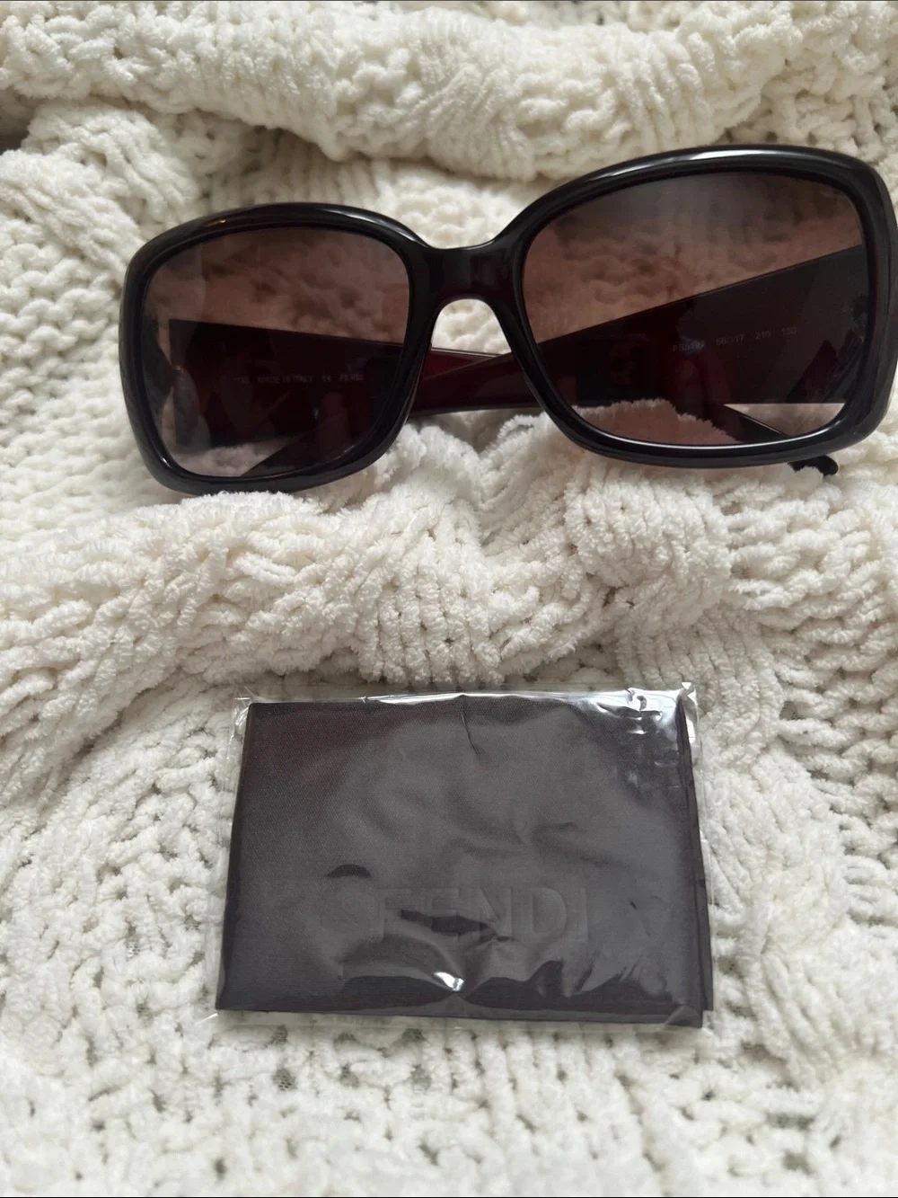 Fendi Women's Dark Brown Gradient Oversized Sunglasses - NEW🕶️😎